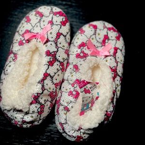 Hello Kitty girl slippers